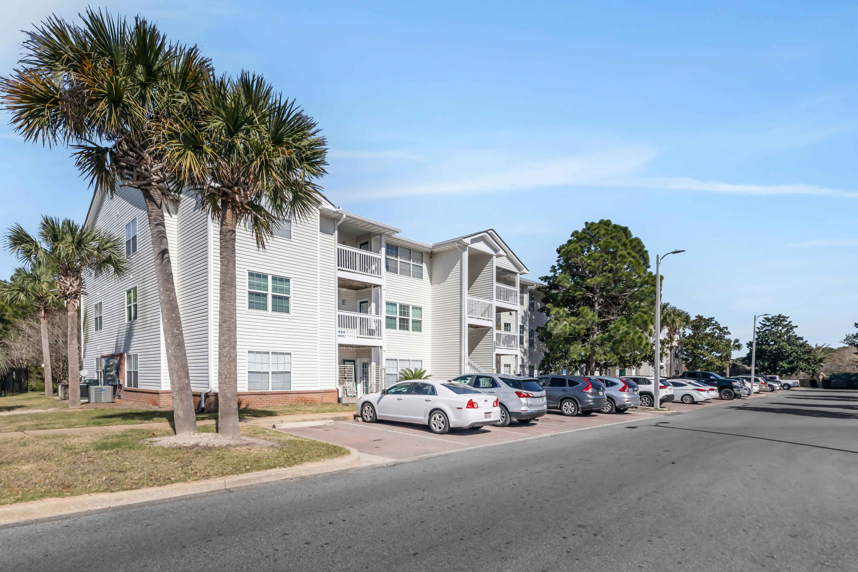 INDIAN LAKE - Residential