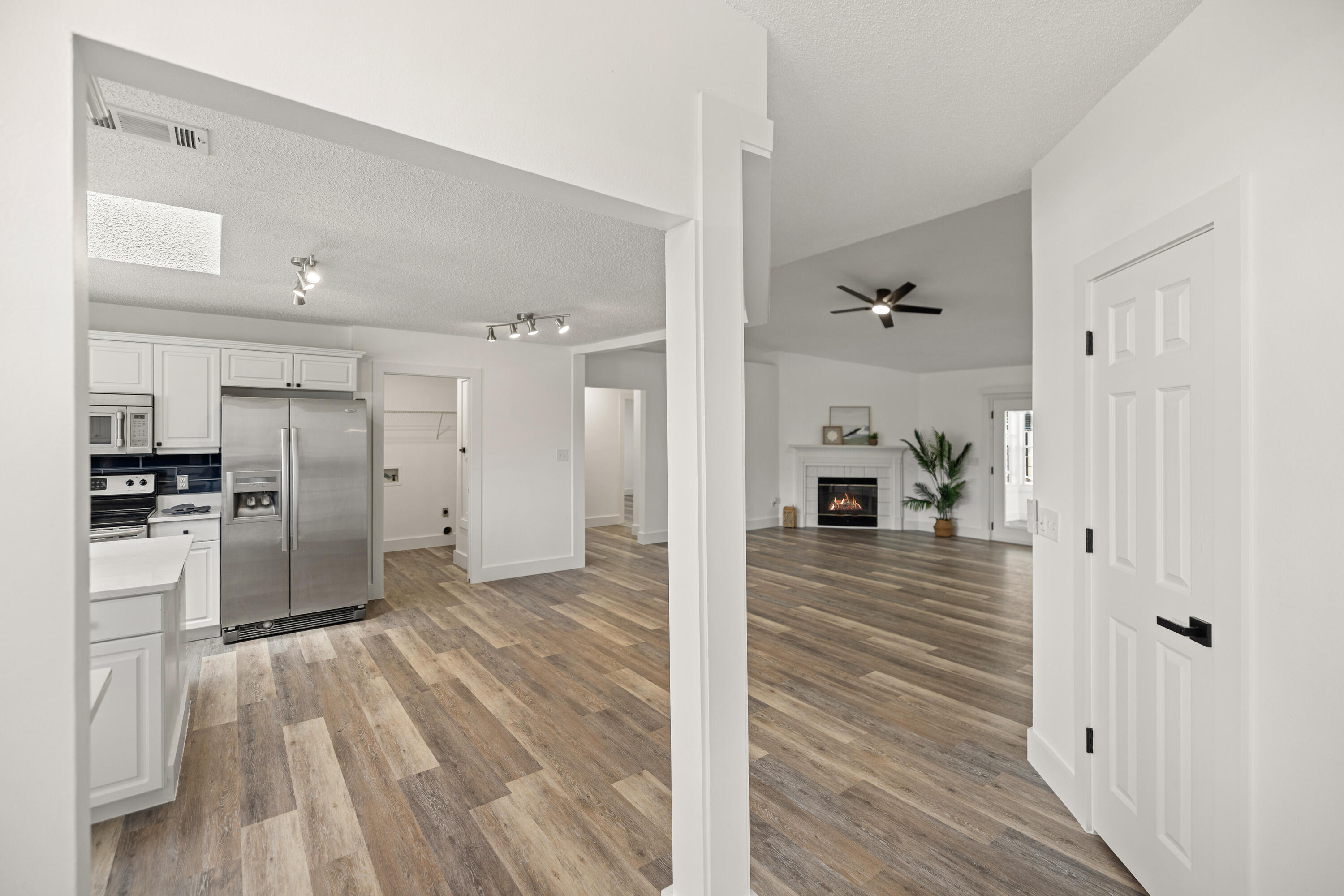 SANDY BEACH ESTATES - Residential