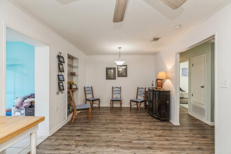 ELLIOTTS POINT 10TH ADDN - Residential