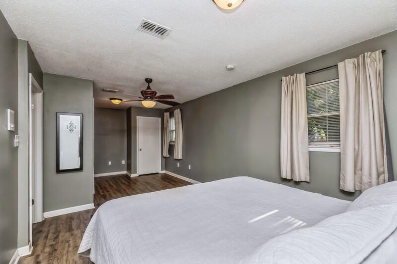 ELLIOTTS POINT 10TH ADDN - Residential