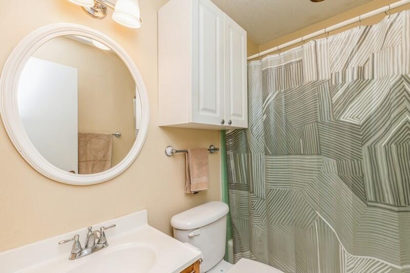 ELLIOTTS POINT 10TH ADDN - Residential