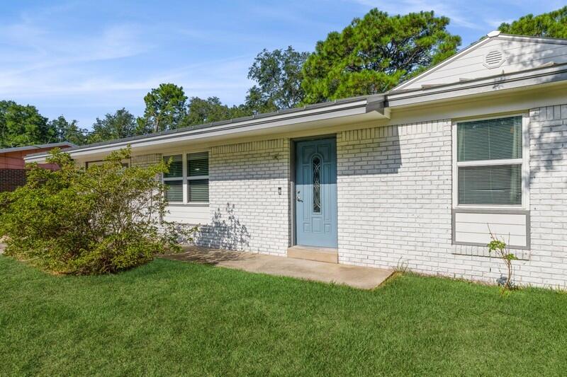 ELLIOTTS POINT 10TH ADDN - Residential