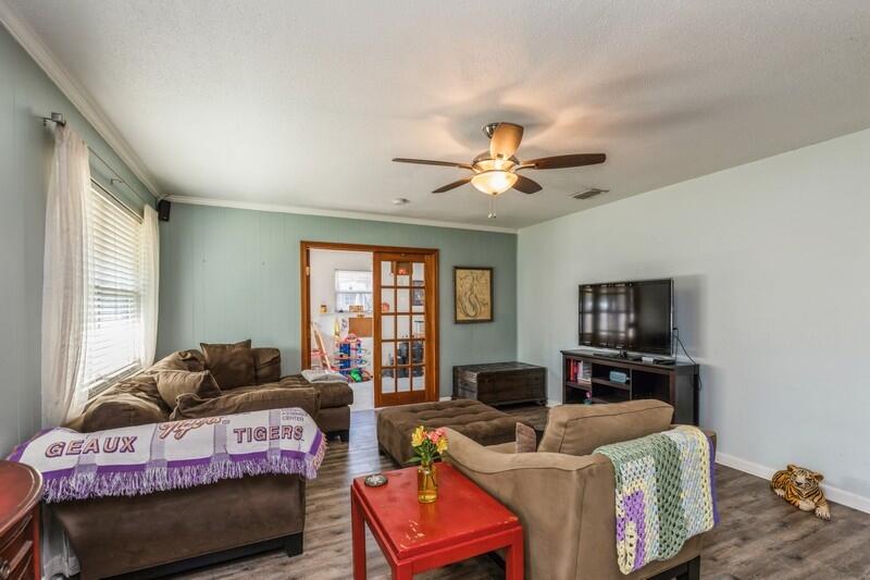 ELLIOTTS POINT 10TH ADDN - Residential