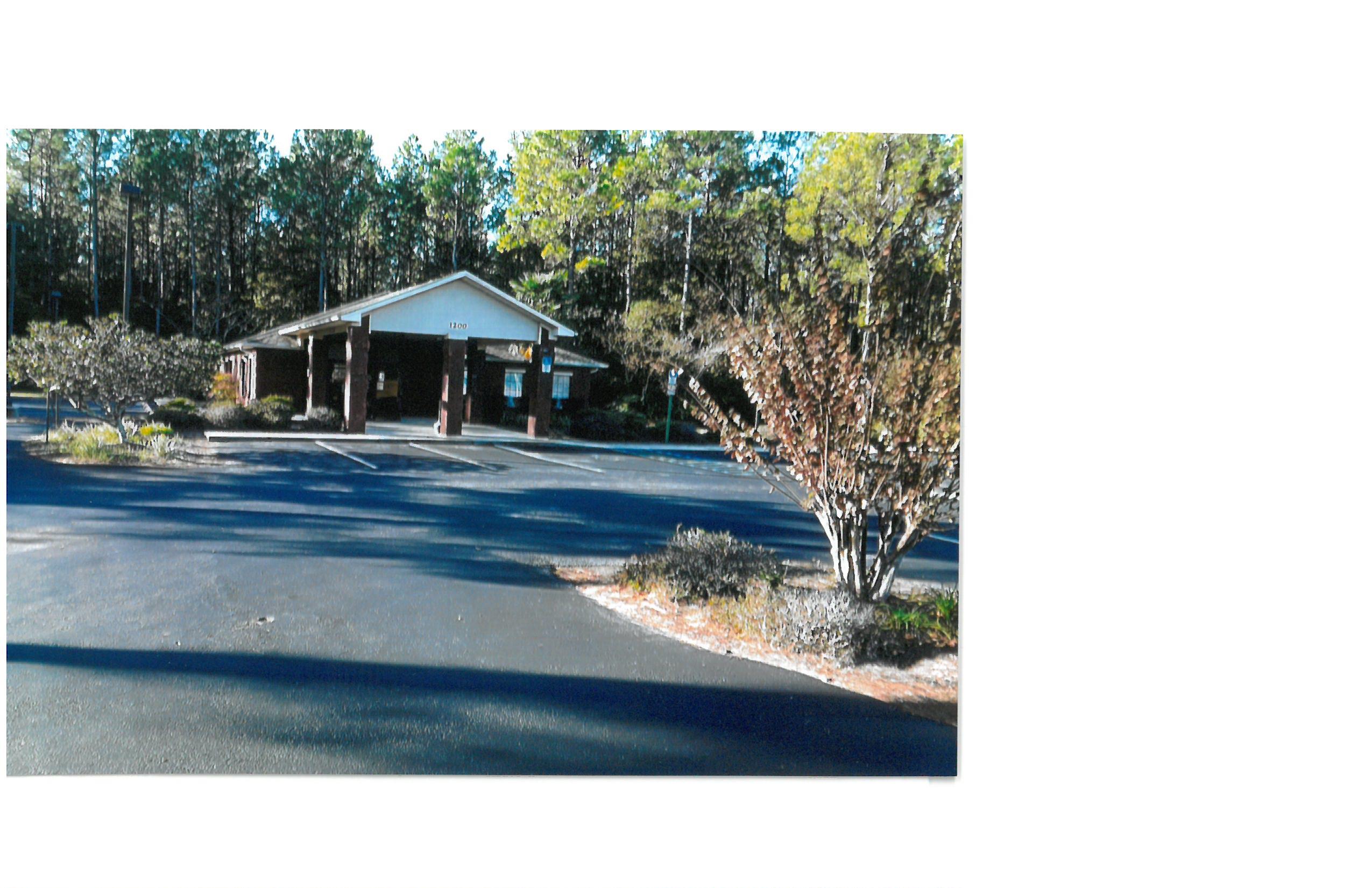 Class A stand alone medical office building with 6 exam rooms and 1 x-ray room.
