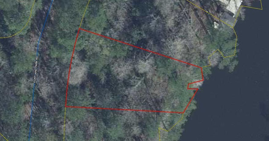 Beautiful vacant lot - on Portland Park Road in Alaqua Estates...