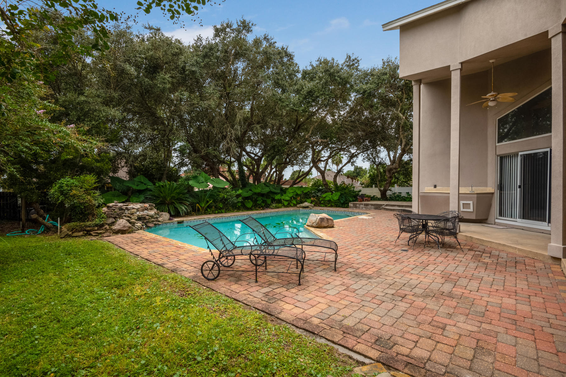 RIVIERA BEACH - Residential Lease