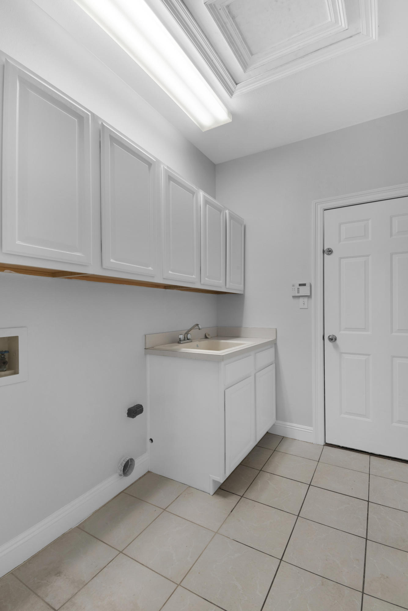 RIVIERA BEACH - Residential Lease