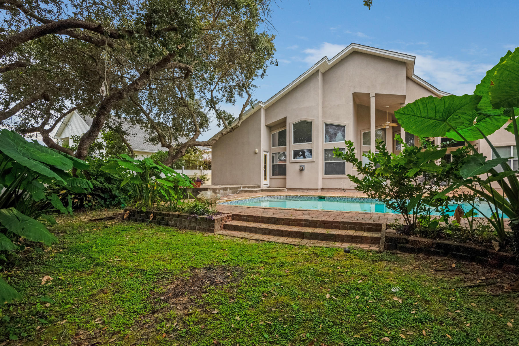 RIVIERA BEACH - Residential Lease
