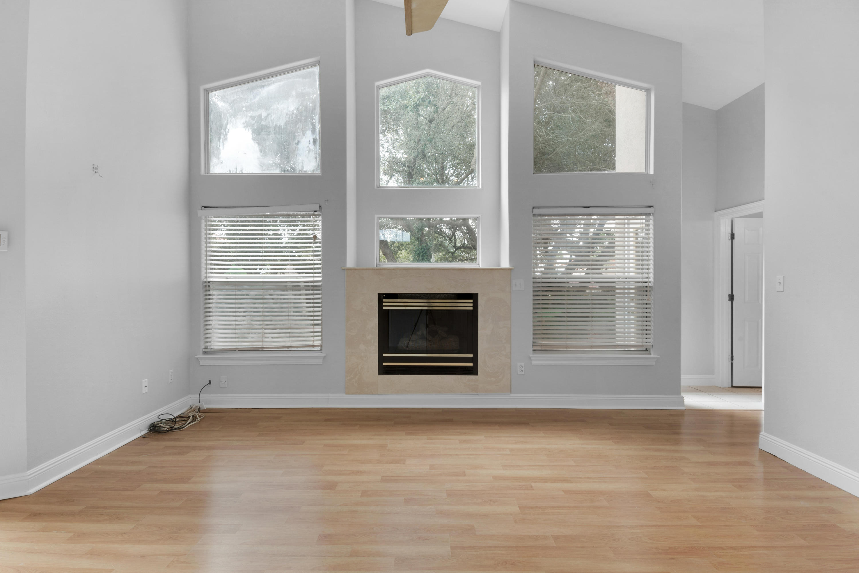 RIVIERA BEACH - Residential Lease