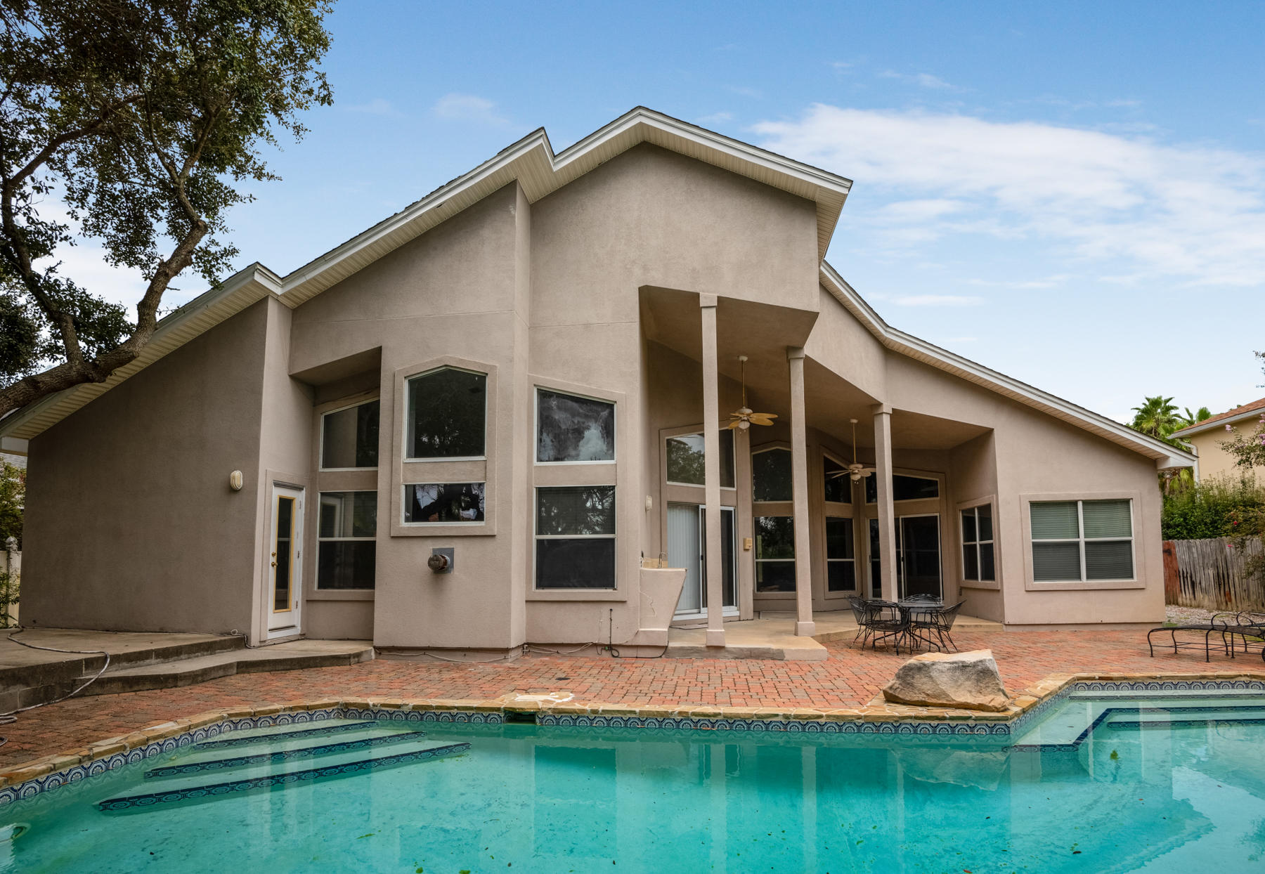 RIVIERA BEACH - Residential Lease