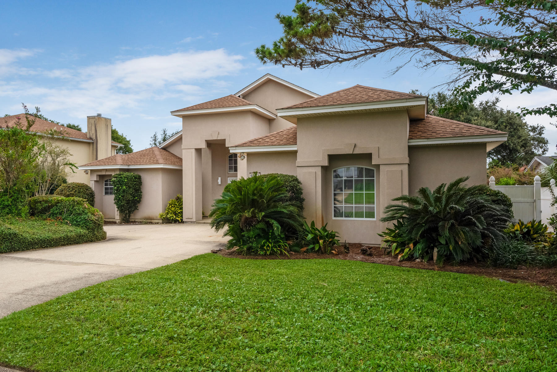 RIVIERA BEACH - Residential Lease