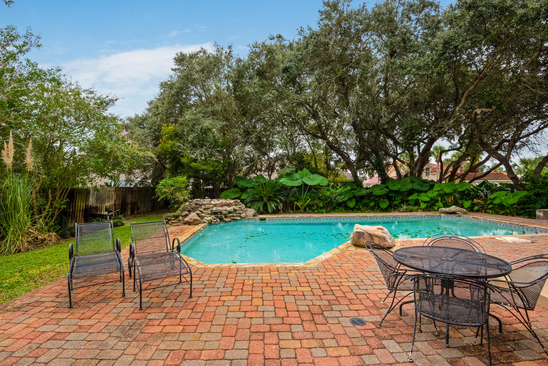 RIVIERA BEACH - Residential Lease