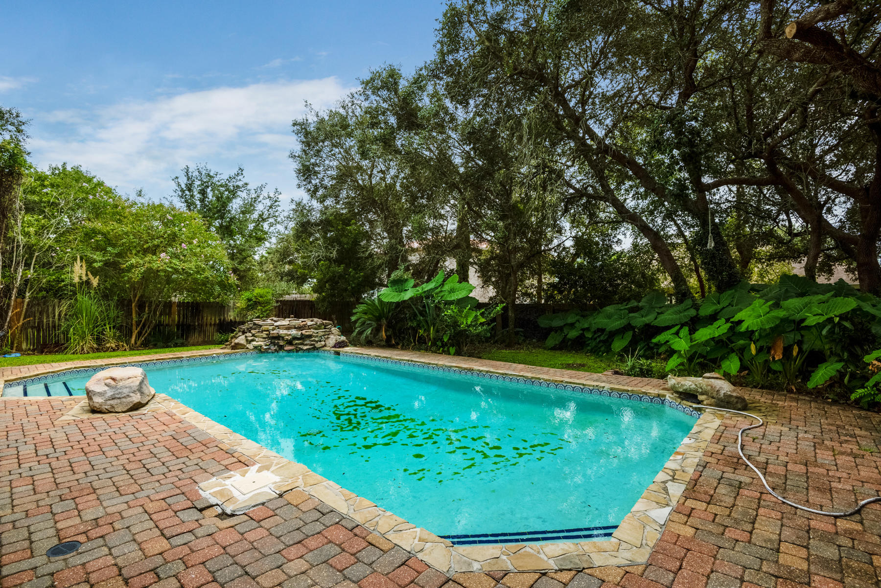 RIVIERA BEACH - Residential Lease