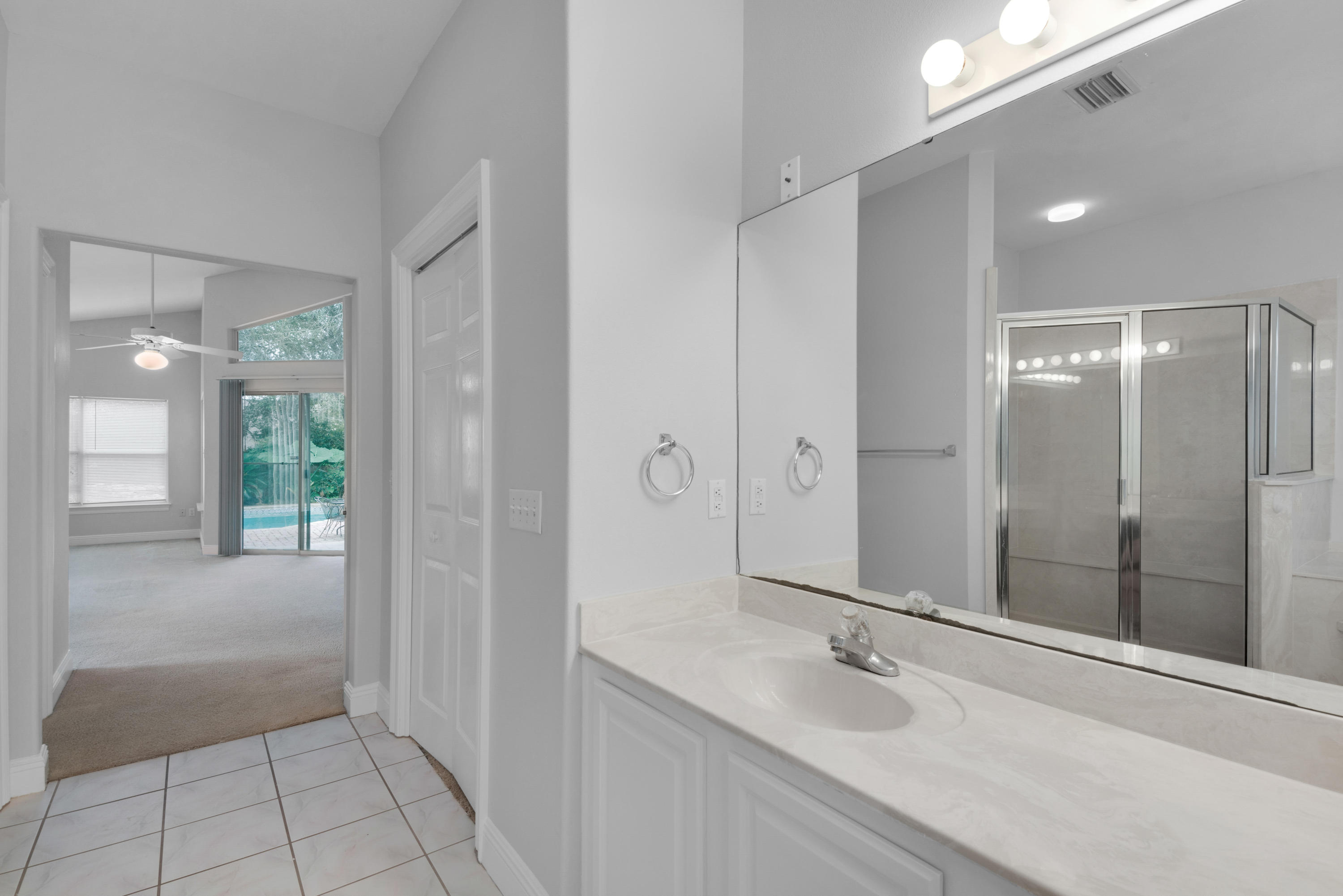 RIVIERA BEACH - Residential Lease