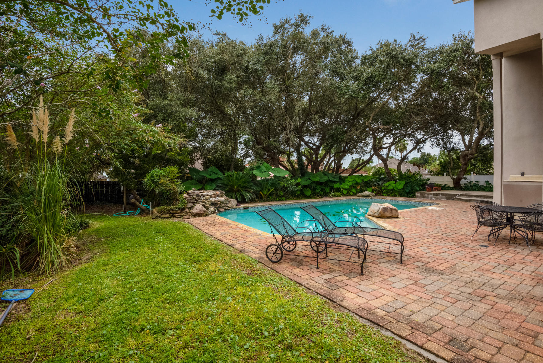 RIVIERA BEACH - Residential Lease