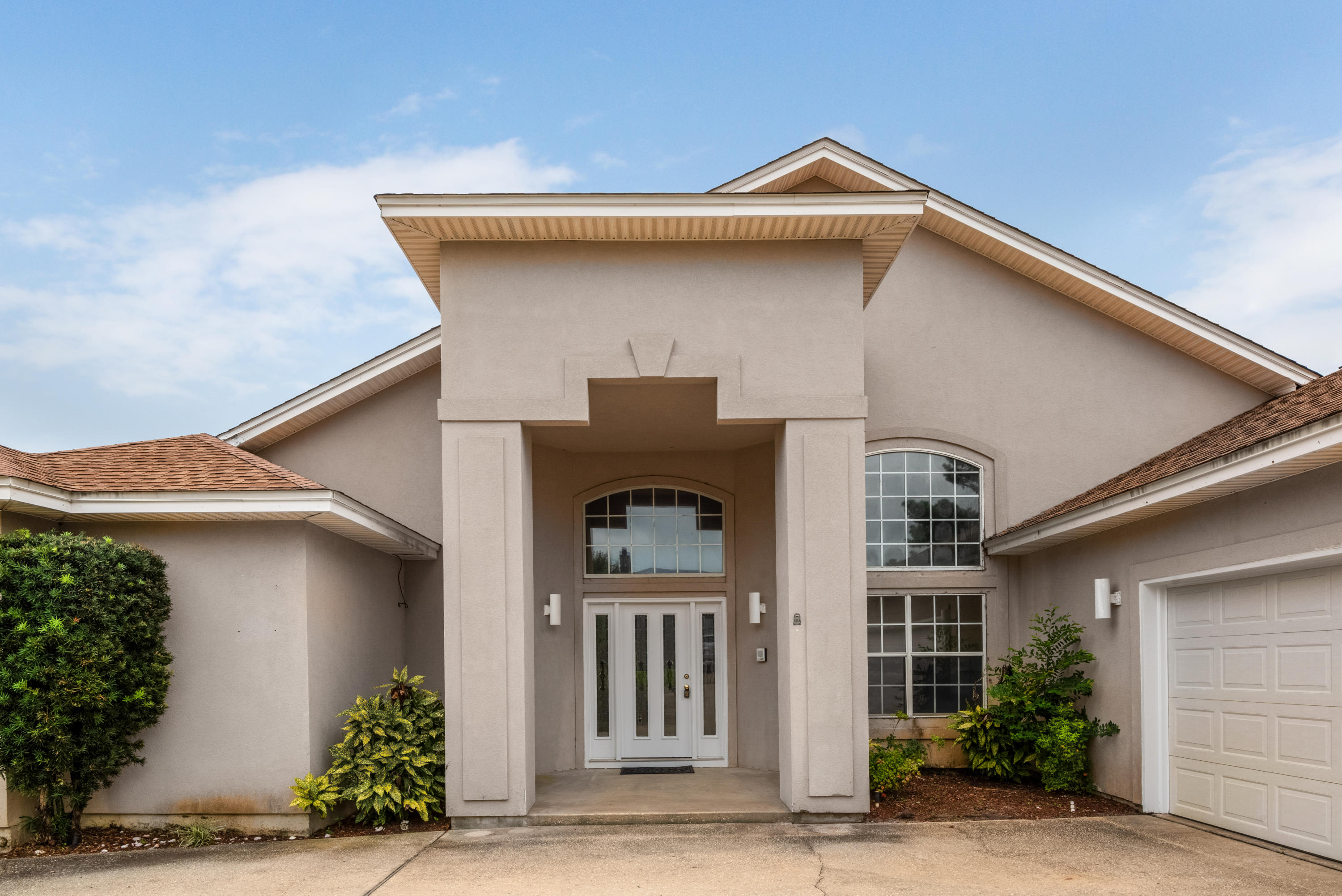 RIVIERA BEACH - Residential Lease