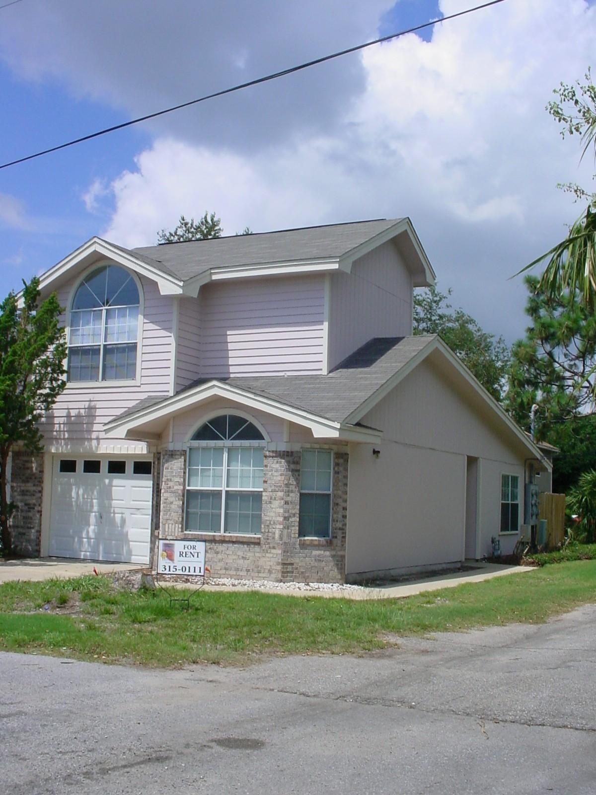 FALCON RIDGE - Residential Lease