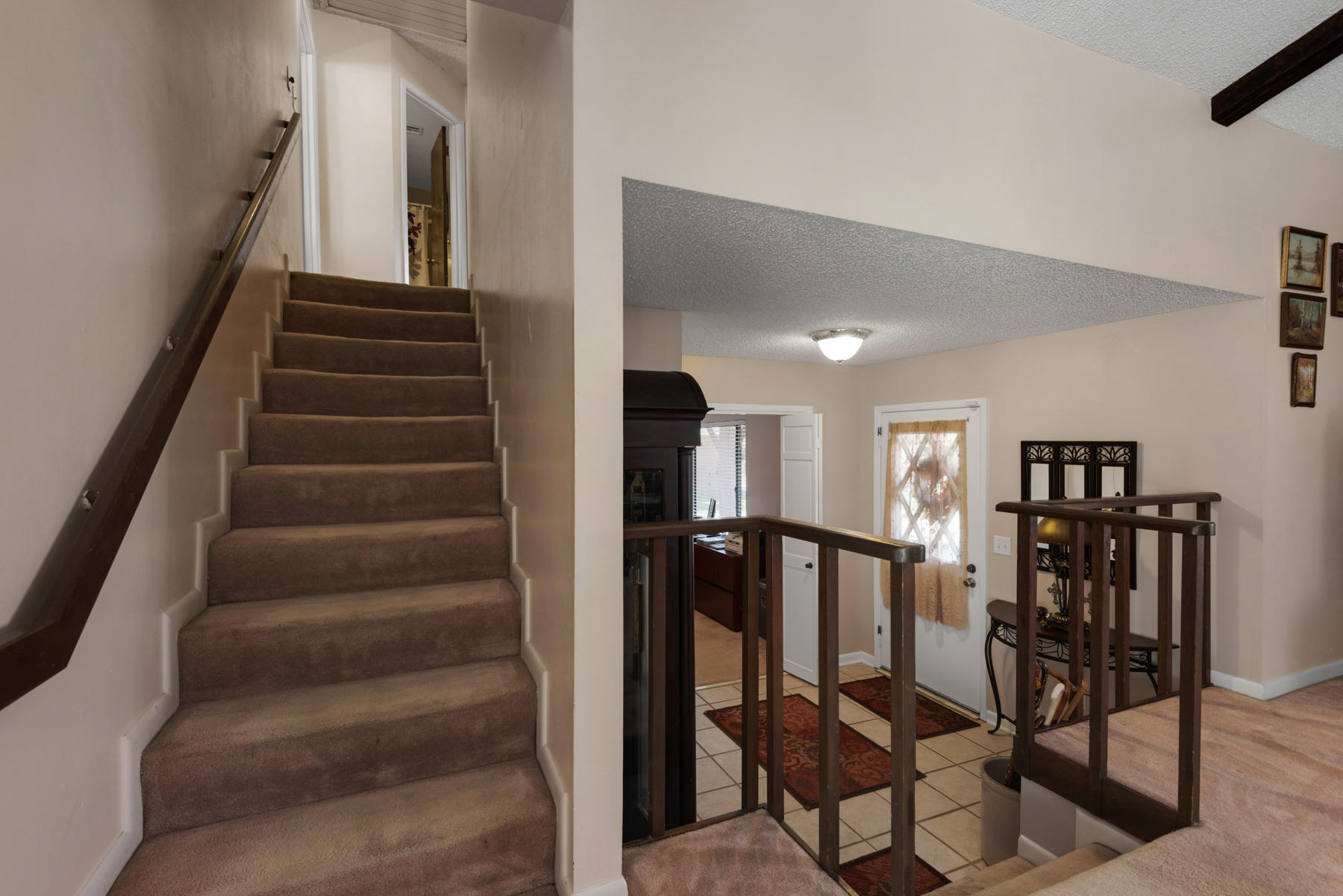 LAKE LORRAINE ESTATES 3 - Residential