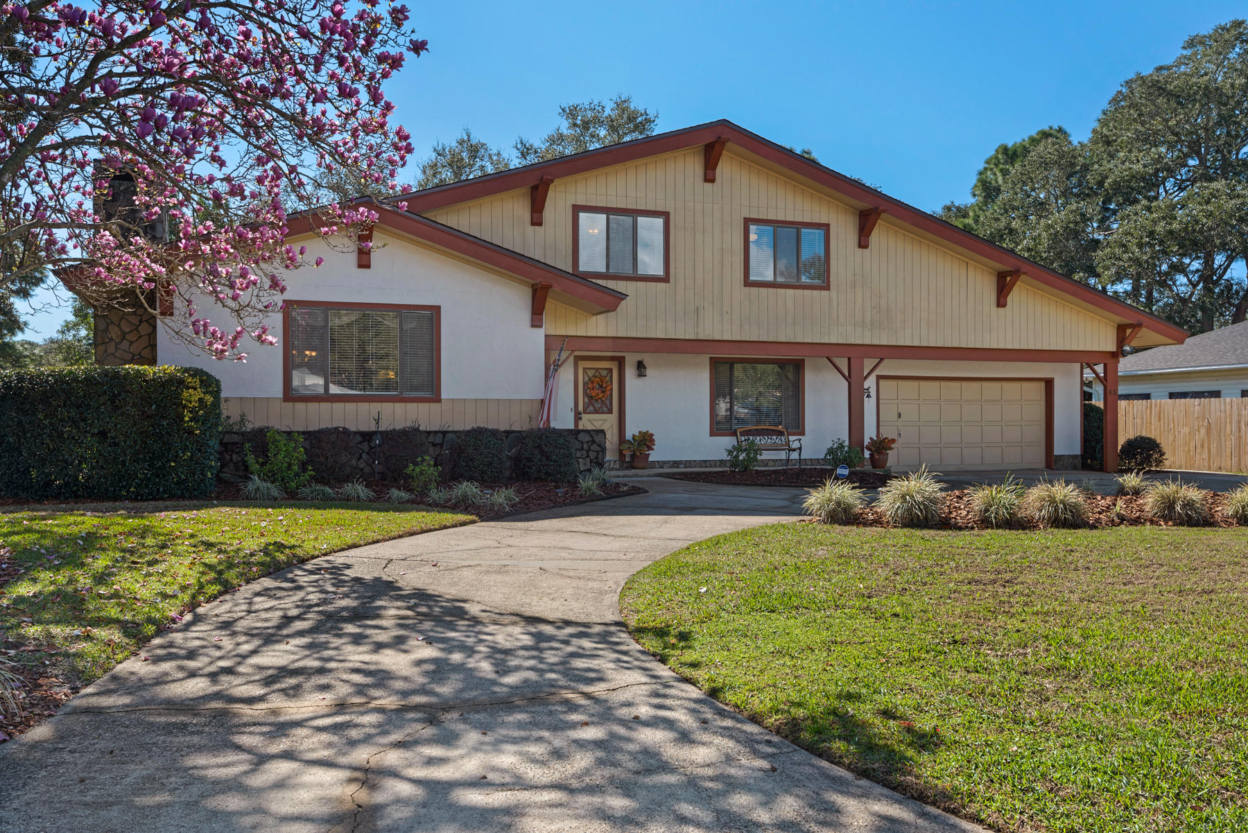 LAKE LORRAINE ESTATES 3 - Residential