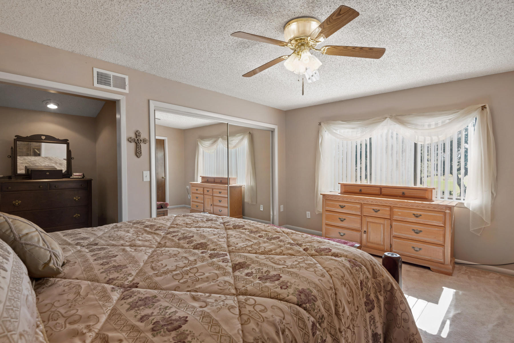 LAKE LORRAINE ESTATES 3 - Residential