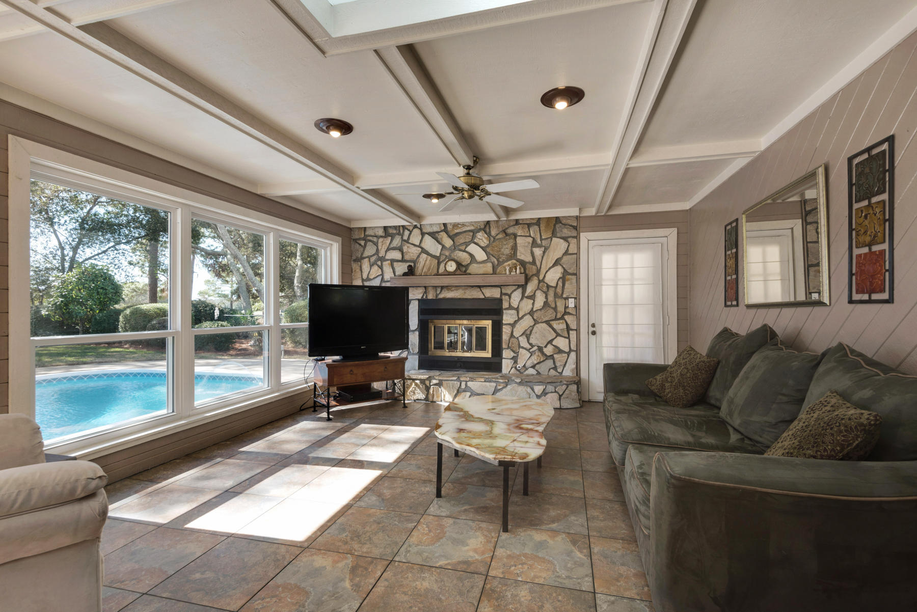 LAKE LORRAINE ESTATES 3 - Residential