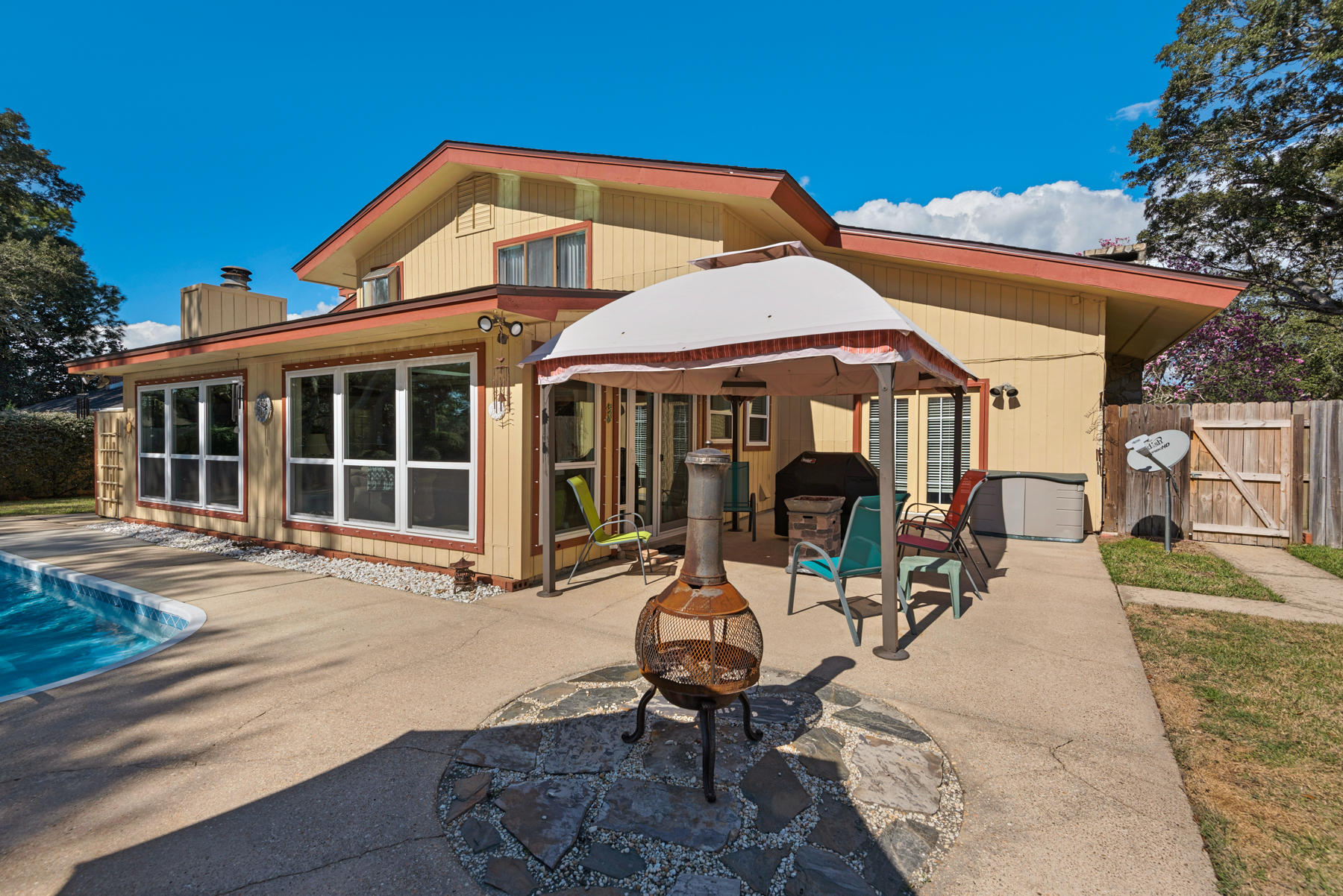 LAKE LORRAINE ESTATES 3 - Residential