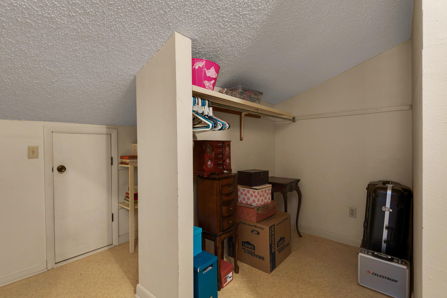 LAKE LORRAINE ESTATES 3 - Residential