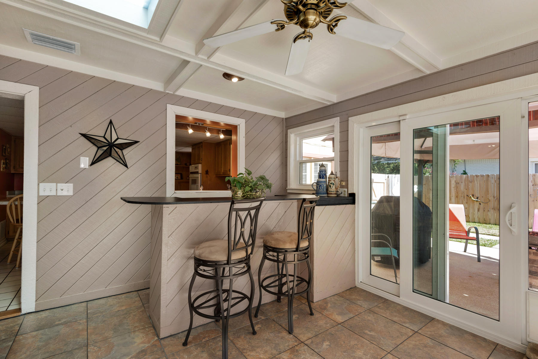 LAKE LORRAINE ESTATES 3 - Residential