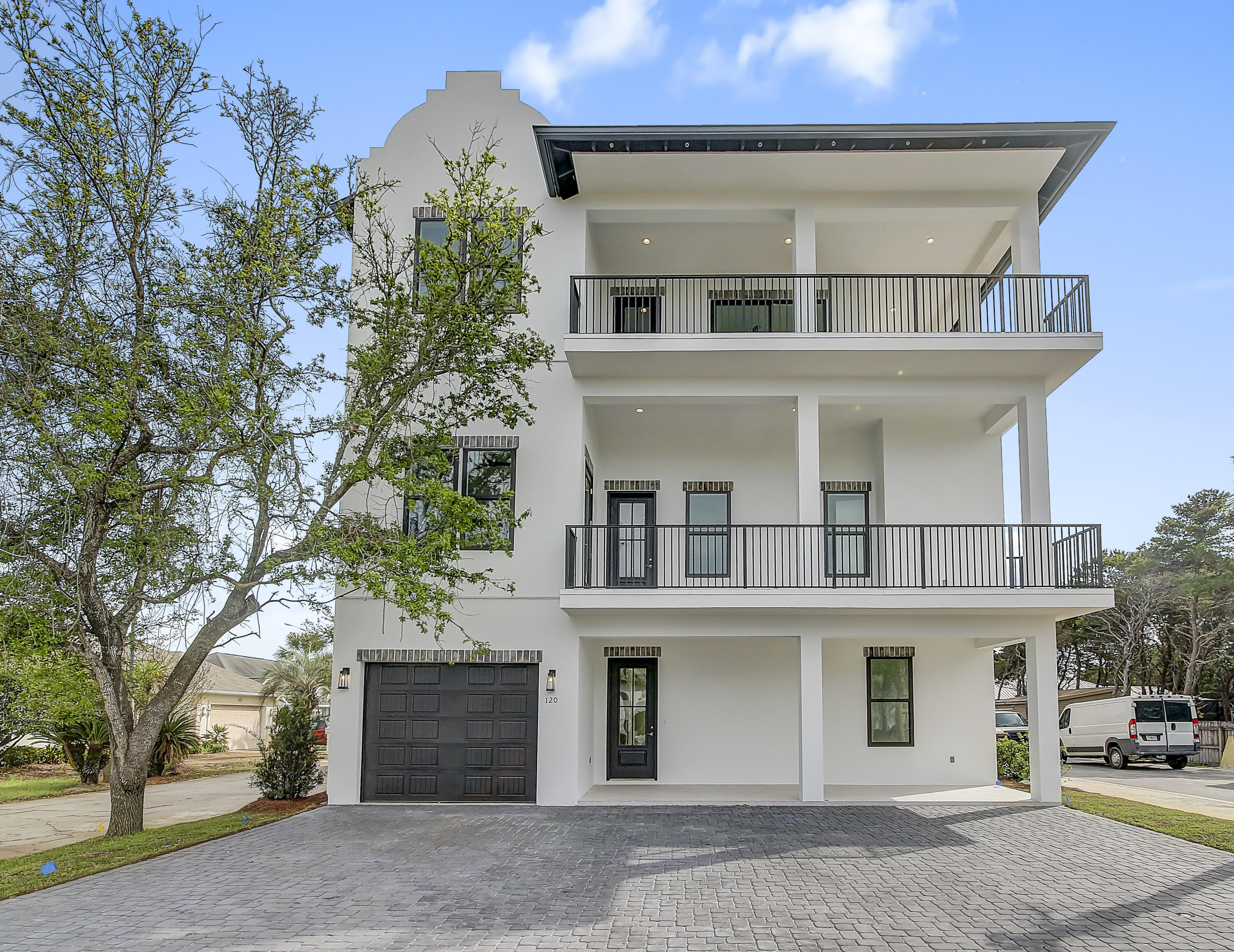 PAYNE STREET COTTAGES - Residential