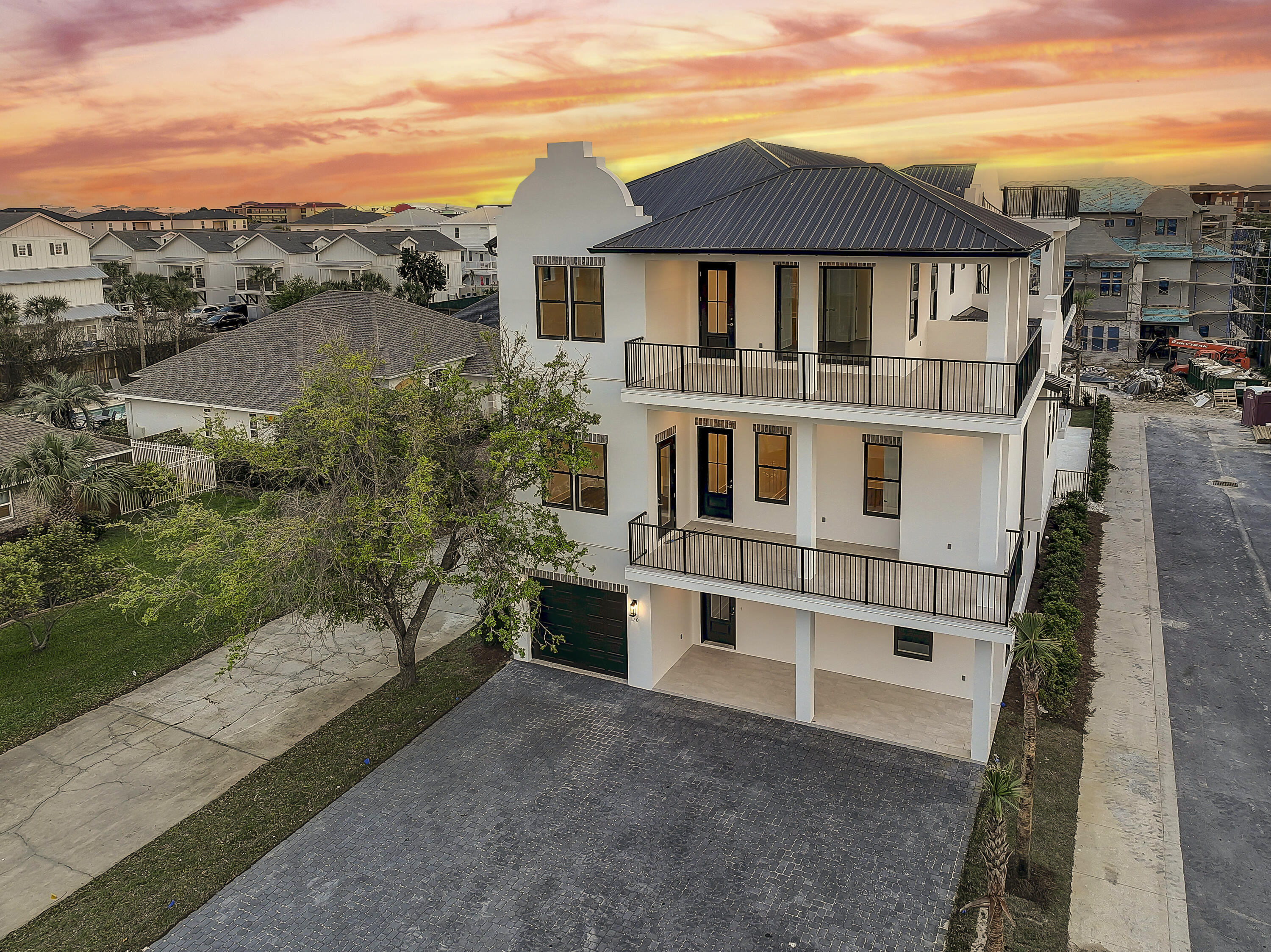 PAYNE STREET COTTAGES - Residential