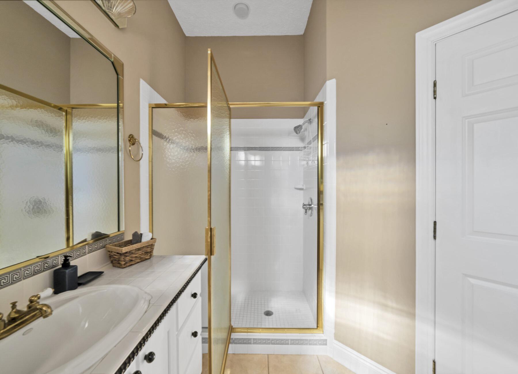 NORTHSHORE ADDN PH 7 - Residential