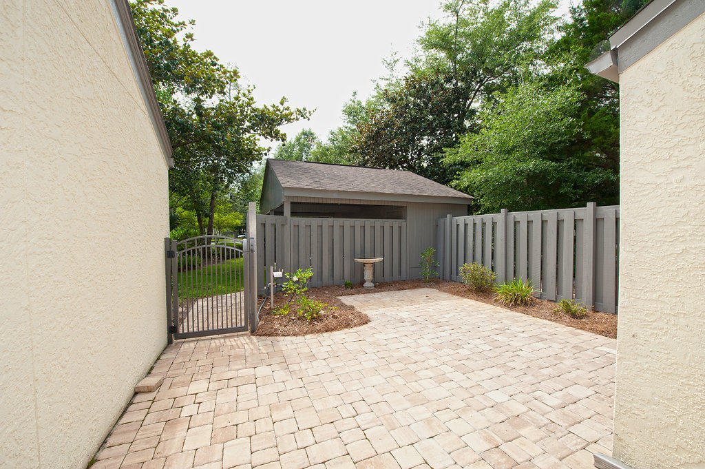 ROYAL OAKS - Residential