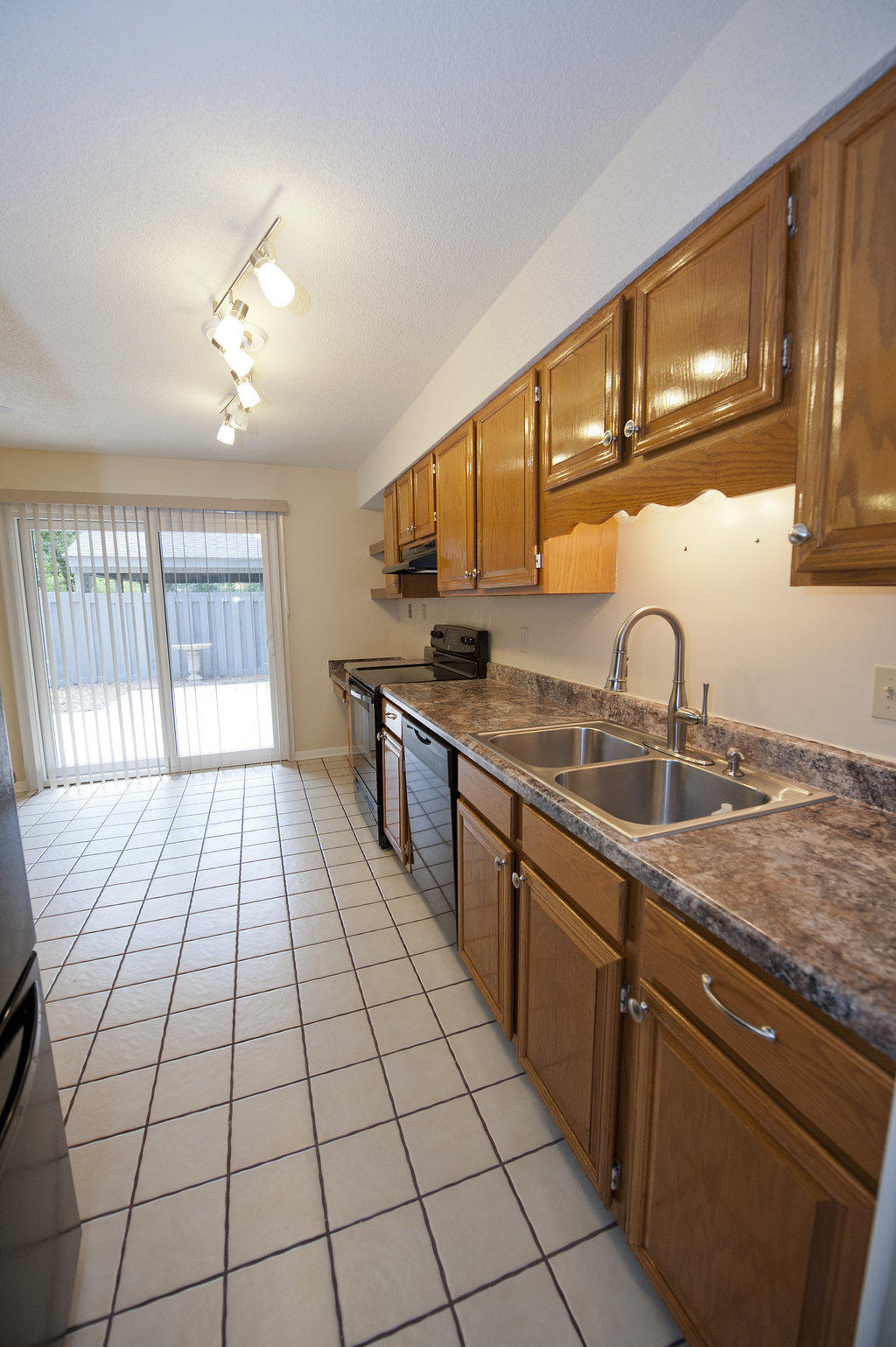 ROYAL OAKS - Residential