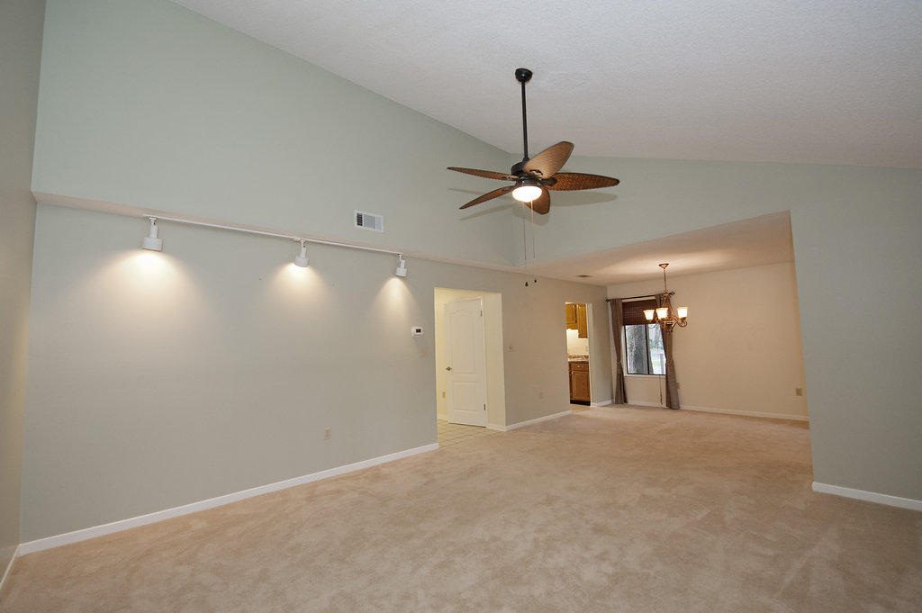 ROYAL OAKS - Residential