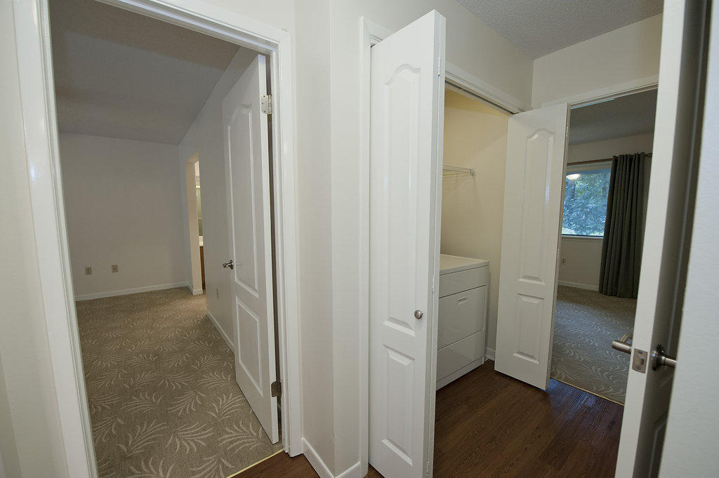 ROYAL OAKS - Residential