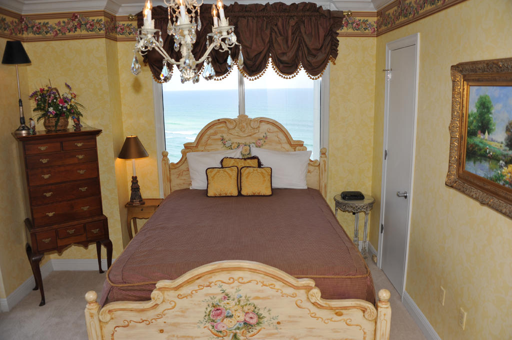 BELLE MER CONDOMINIUM - Residential