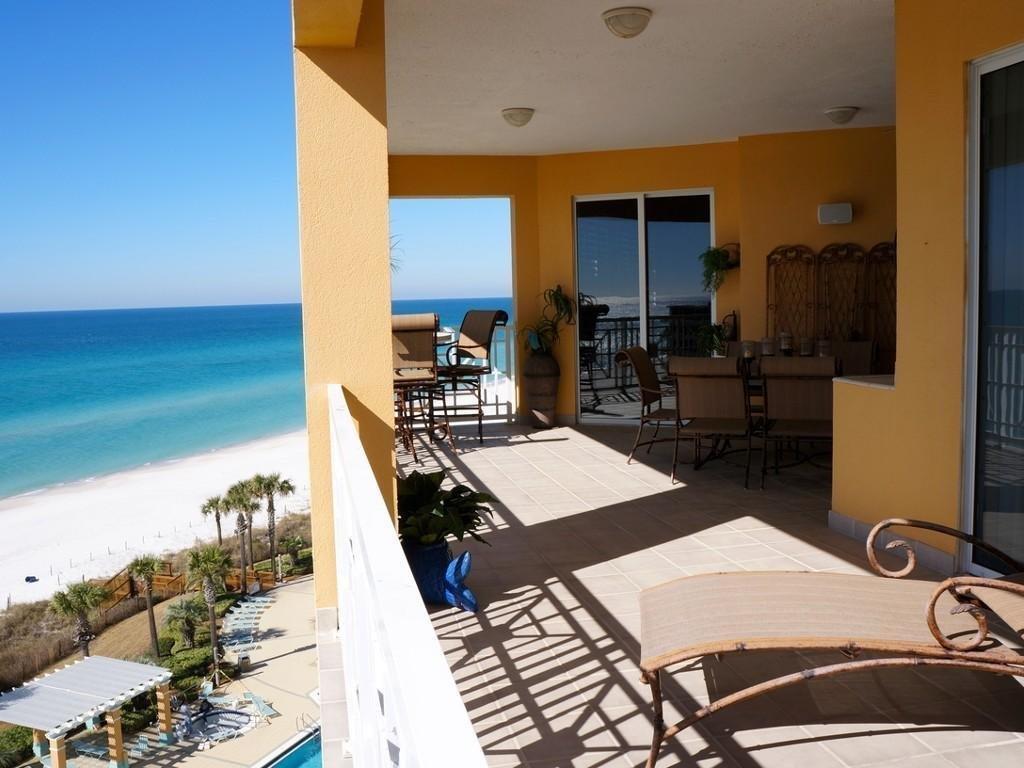 En Soleil Condo - Residential