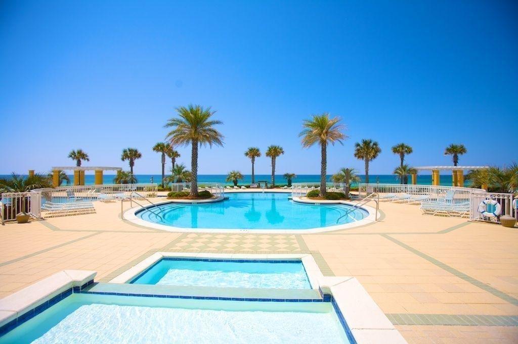 En Soleil Condo - Residential