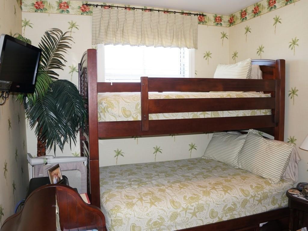 En Soleil Condo - Residential