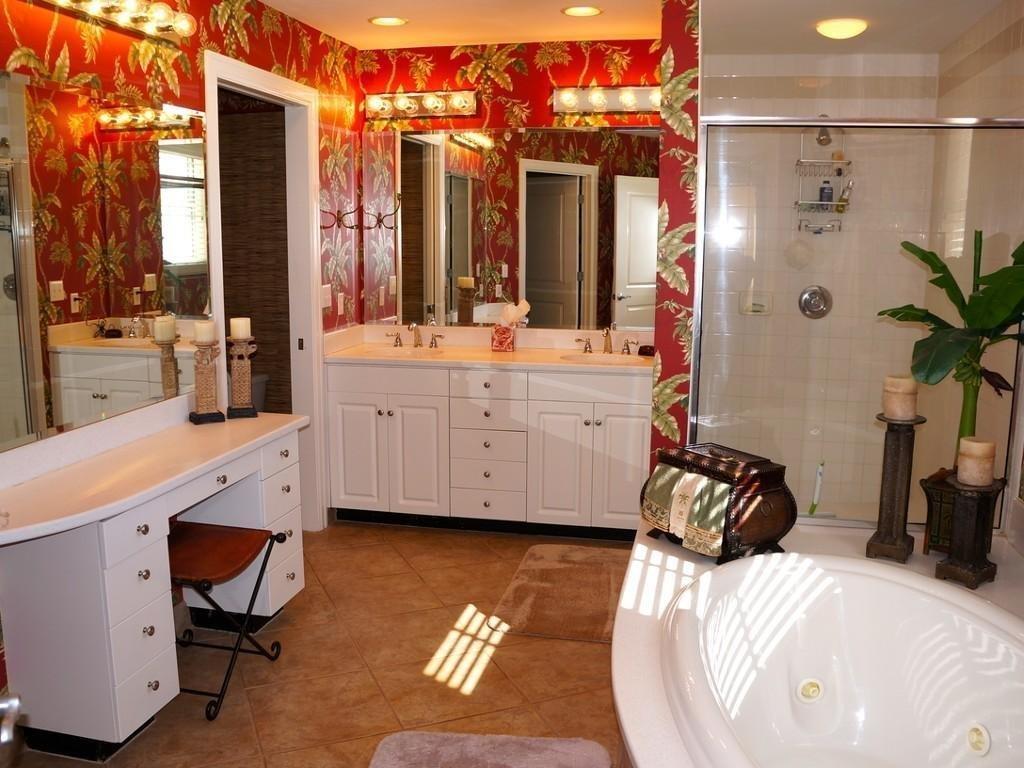 En Soleil Condo - Residential