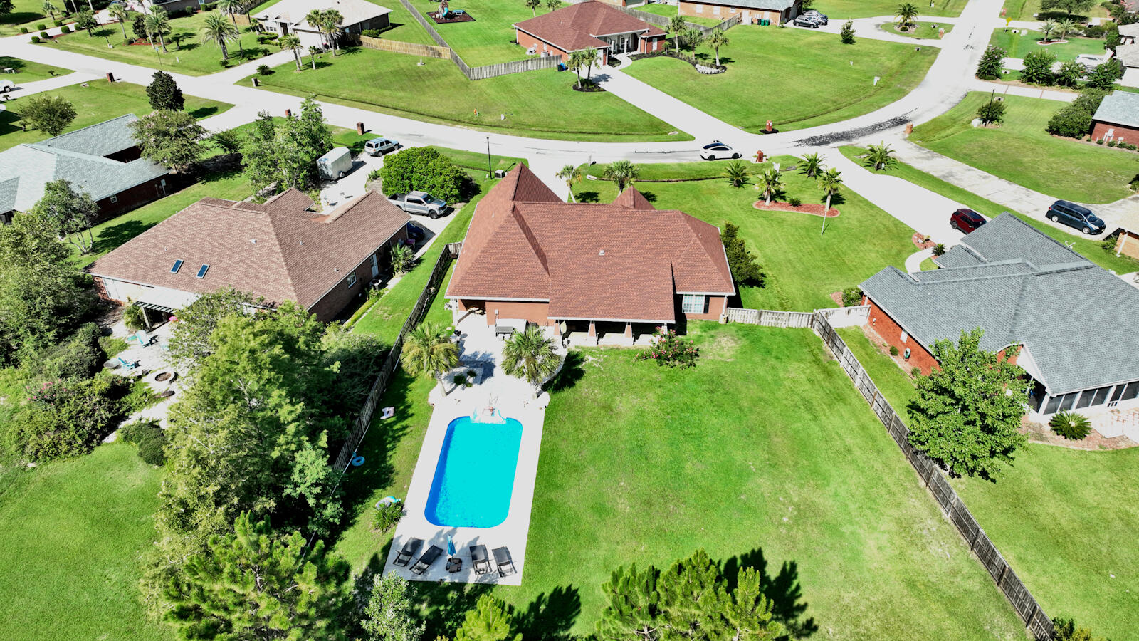 Kirkland Manor - Residential