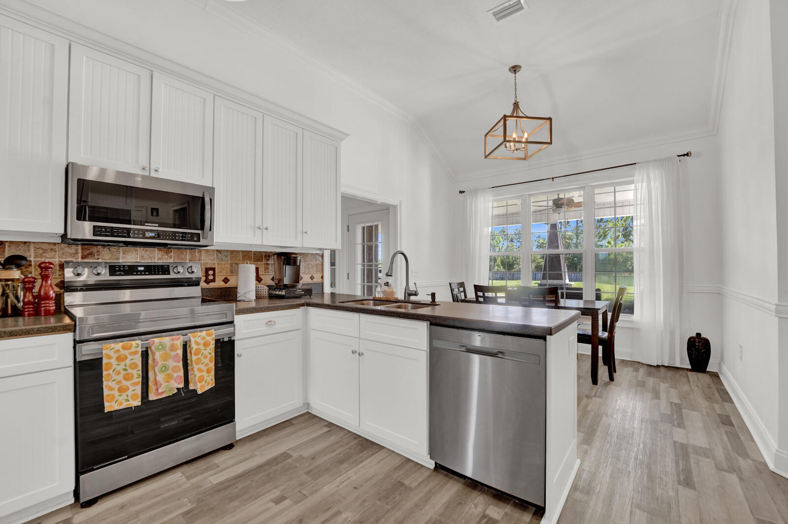 Kirkland Manor - Residential