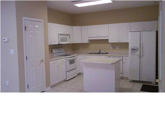 REFLECTIONS AT BLUEWATER BAY T/H - Residential Lease