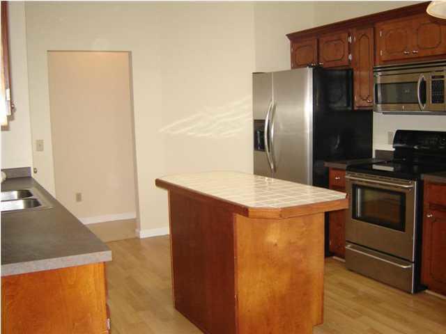 PARKWOOD COURT AT BLUEWATER BAY - Residential Lease