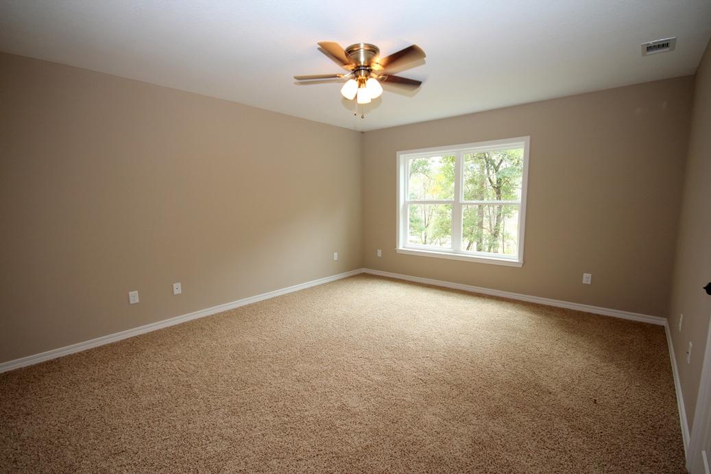 HUNTERS' RIDGE - Residential