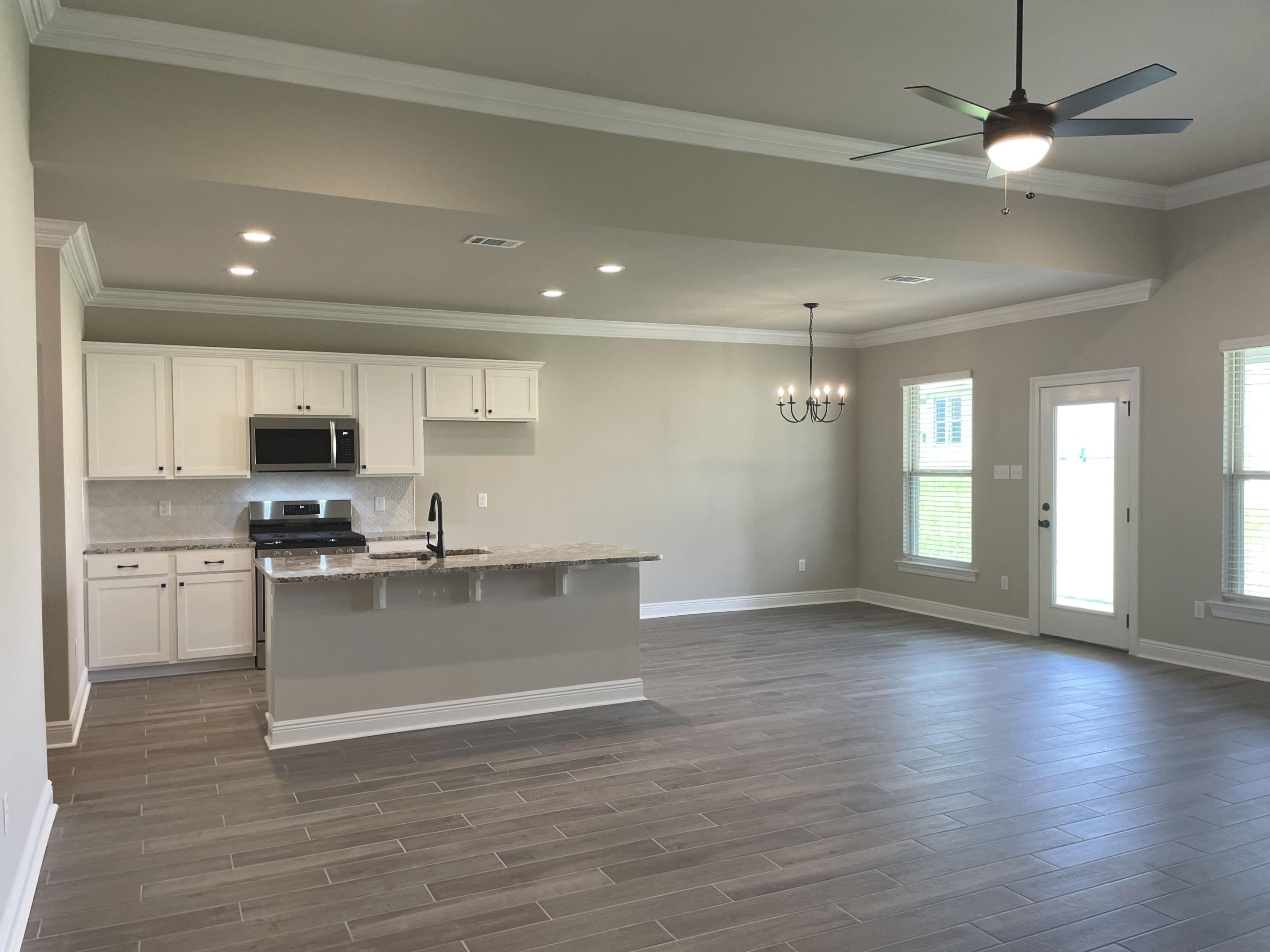 THE BLUFFS AT LAFAYETTE - Residential