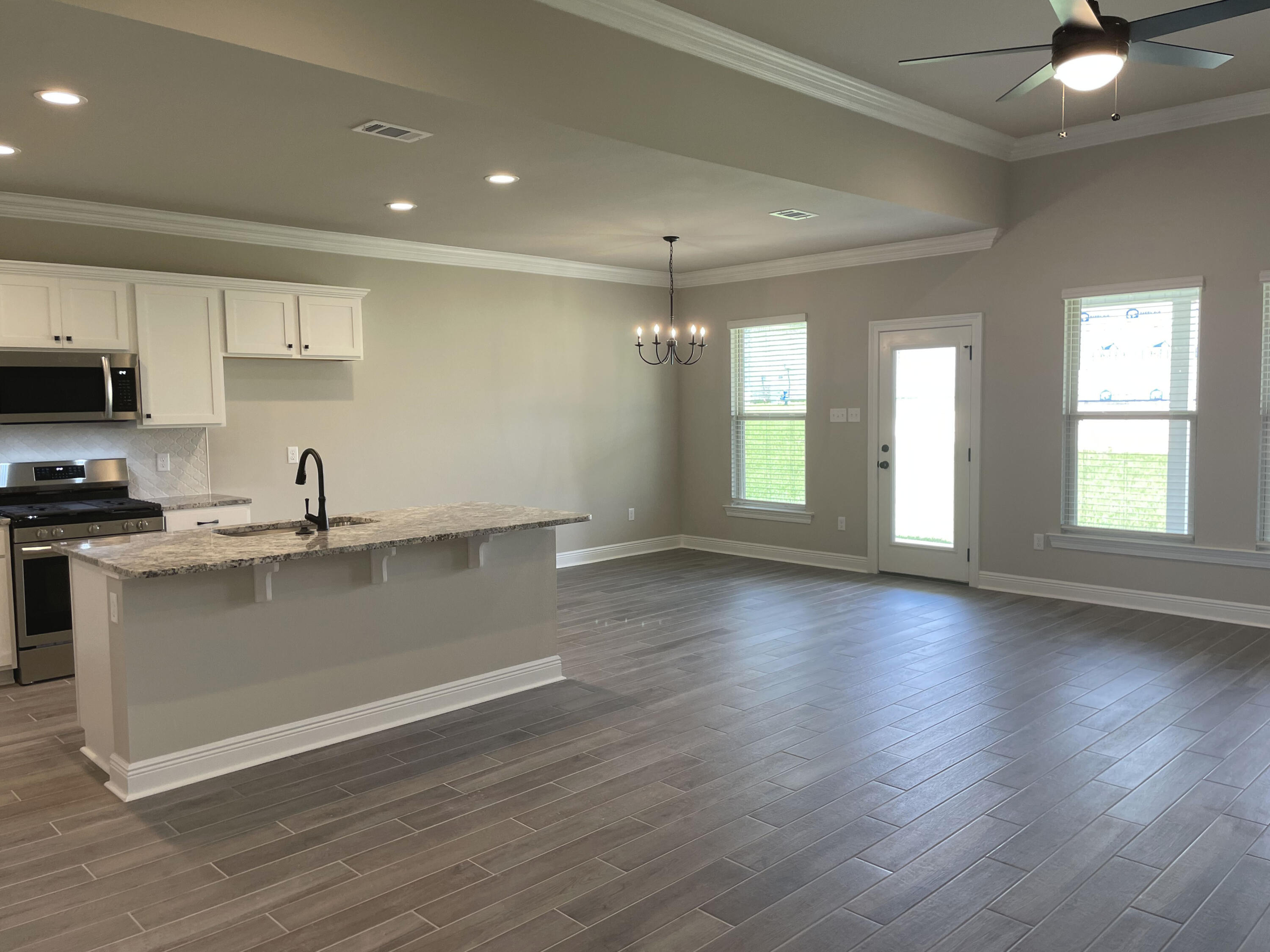 THE BLUFFS AT LAFAYETTE - Residential