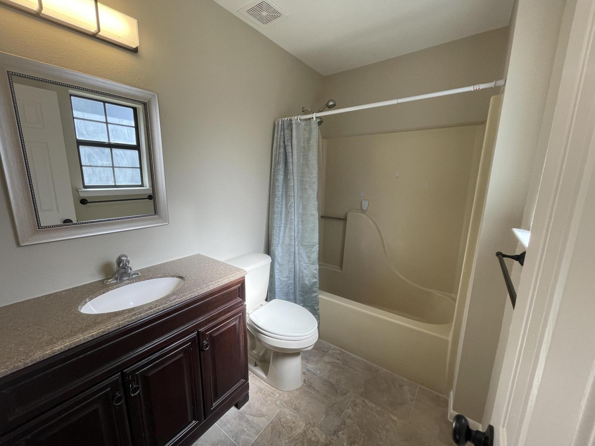 COUNTRYVIEW ESTATES 1ST ADDN - Residential Lease