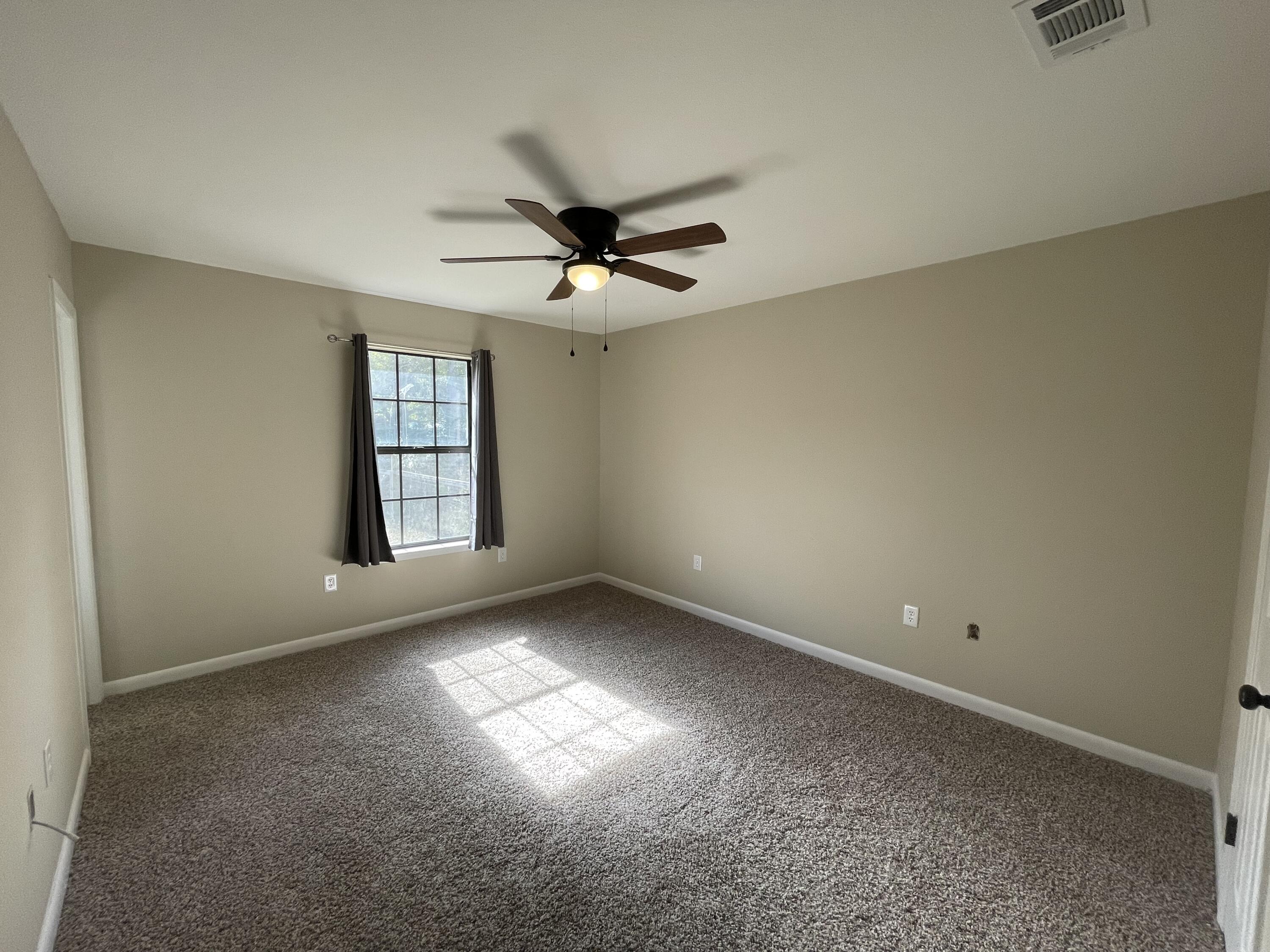 COUNTRYVIEW ESTATES 1ST ADDN - Residential Lease