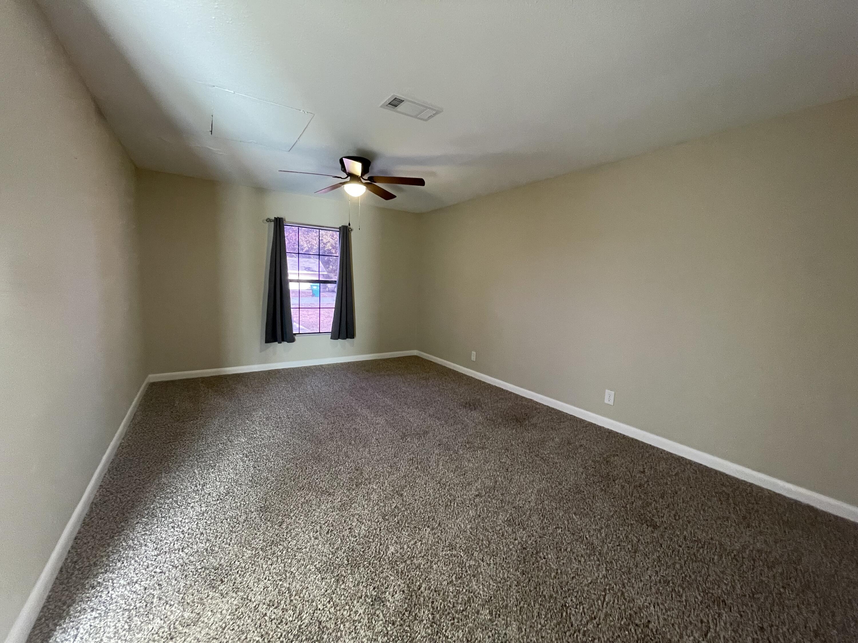 COUNTRYVIEW ESTATES 1ST ADDN - Residential Lease